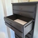 Drawer cabinet