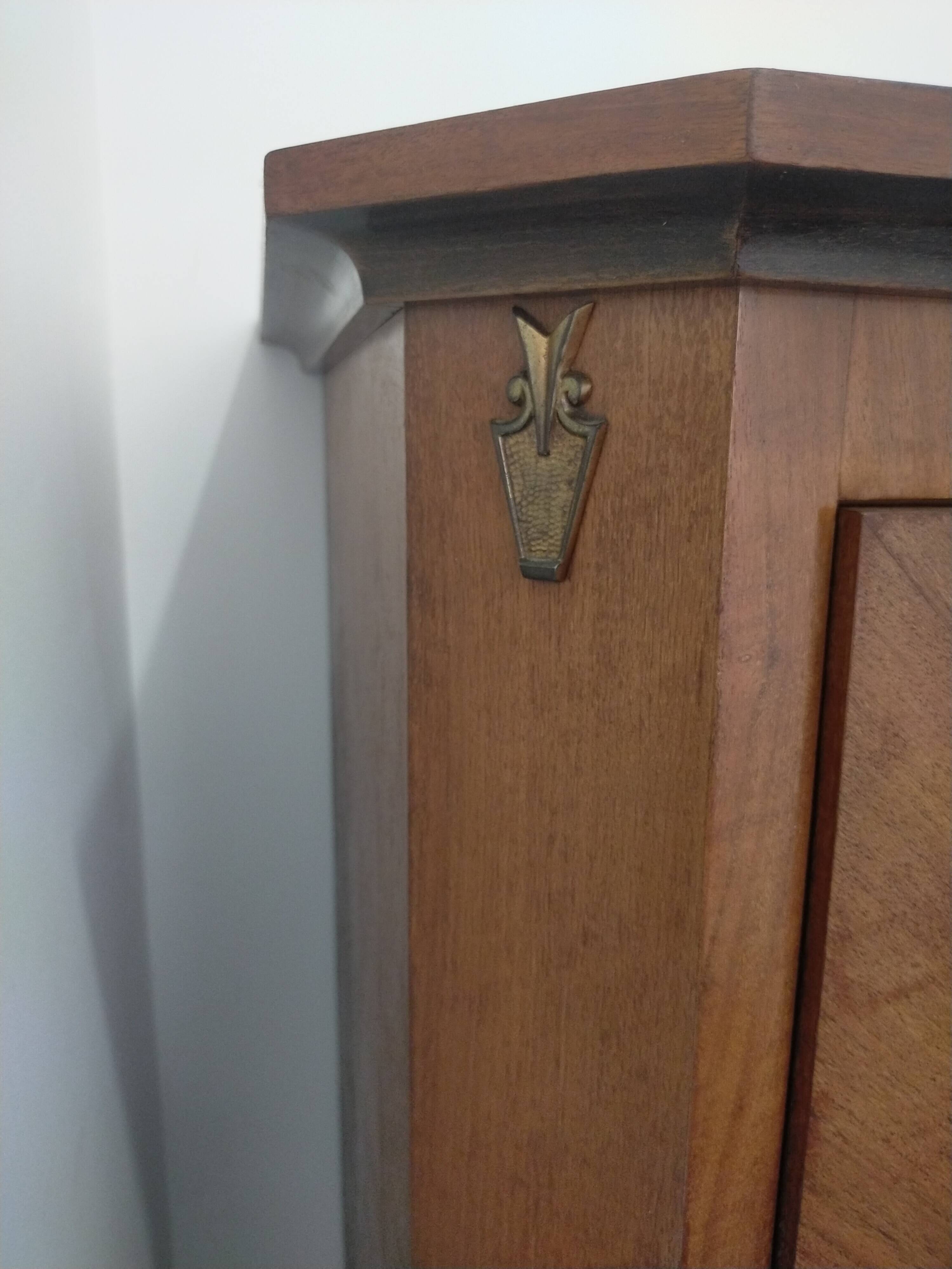 Vintage display cabinet in rosewood veneer 1950/1960