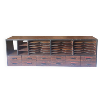 Workshop furniture with compartments and drawers