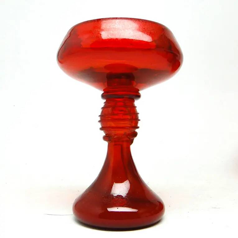 Vase, modernism, red glass, designed by J. Słuczan-Orkusz, Poland, 1970s