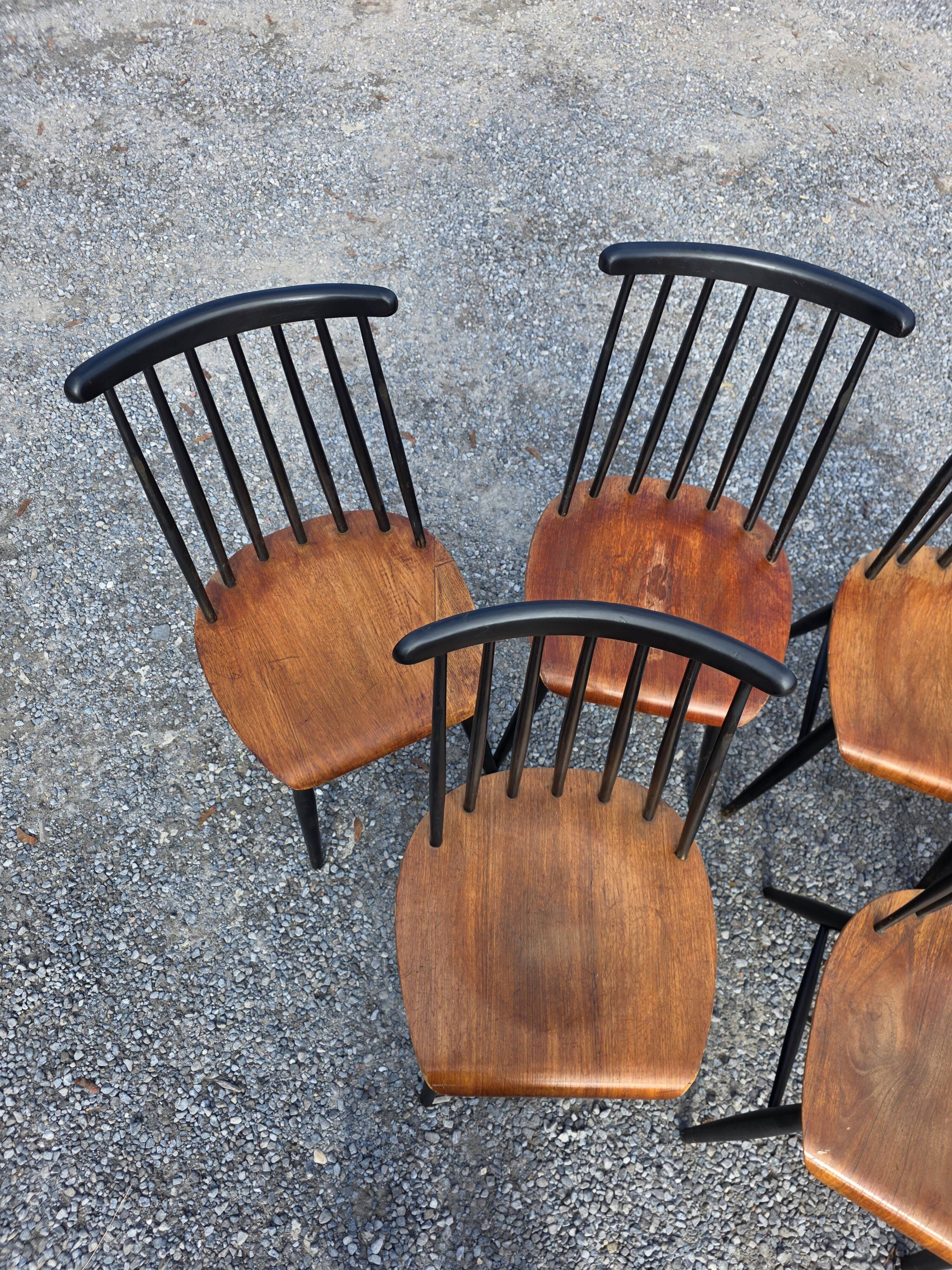 10 Scandinavian chairs from the 1960s