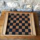 Ancien jeu de dames et jeu d'echec en bois