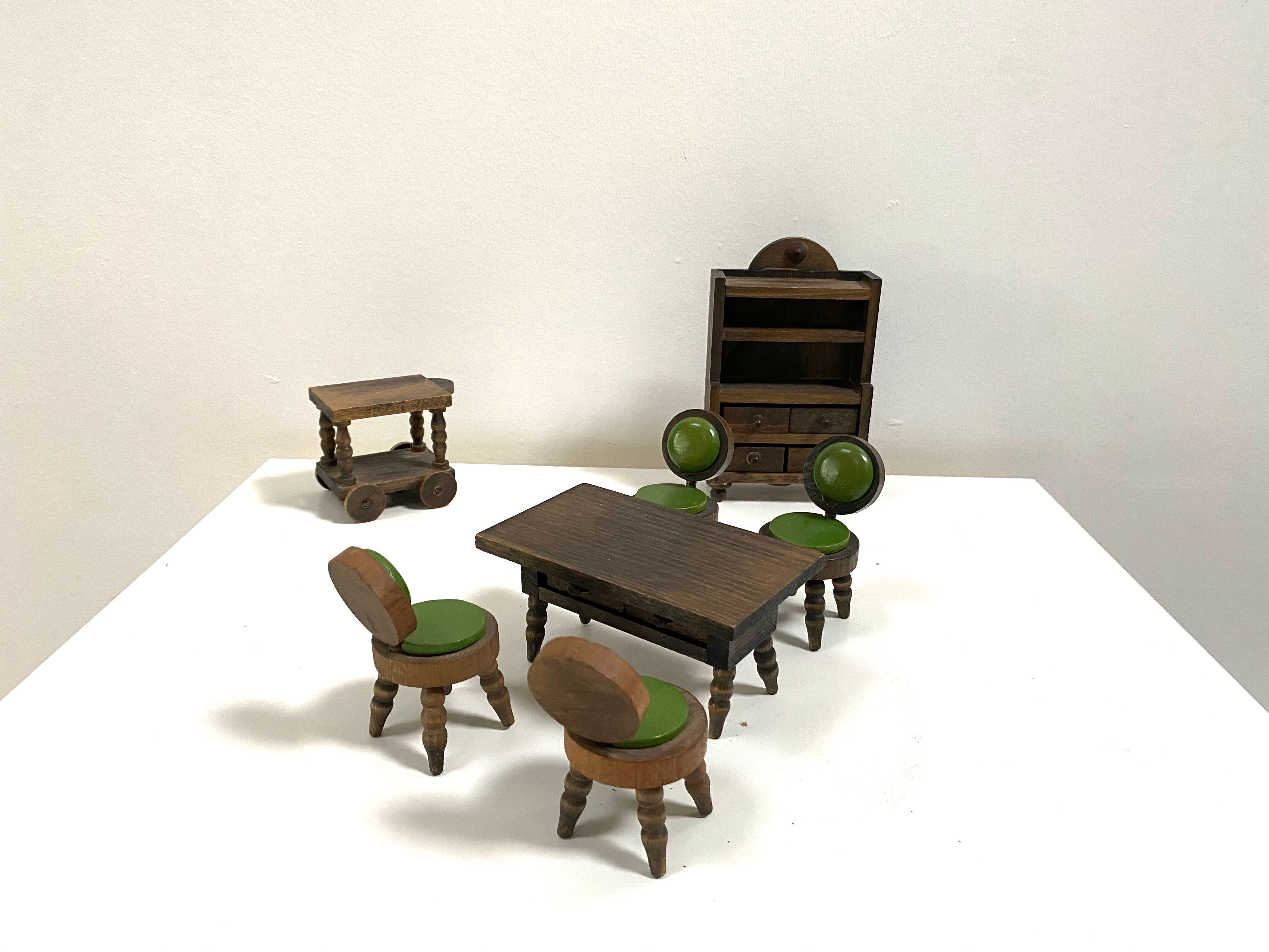 Vintage dollhouse furniture