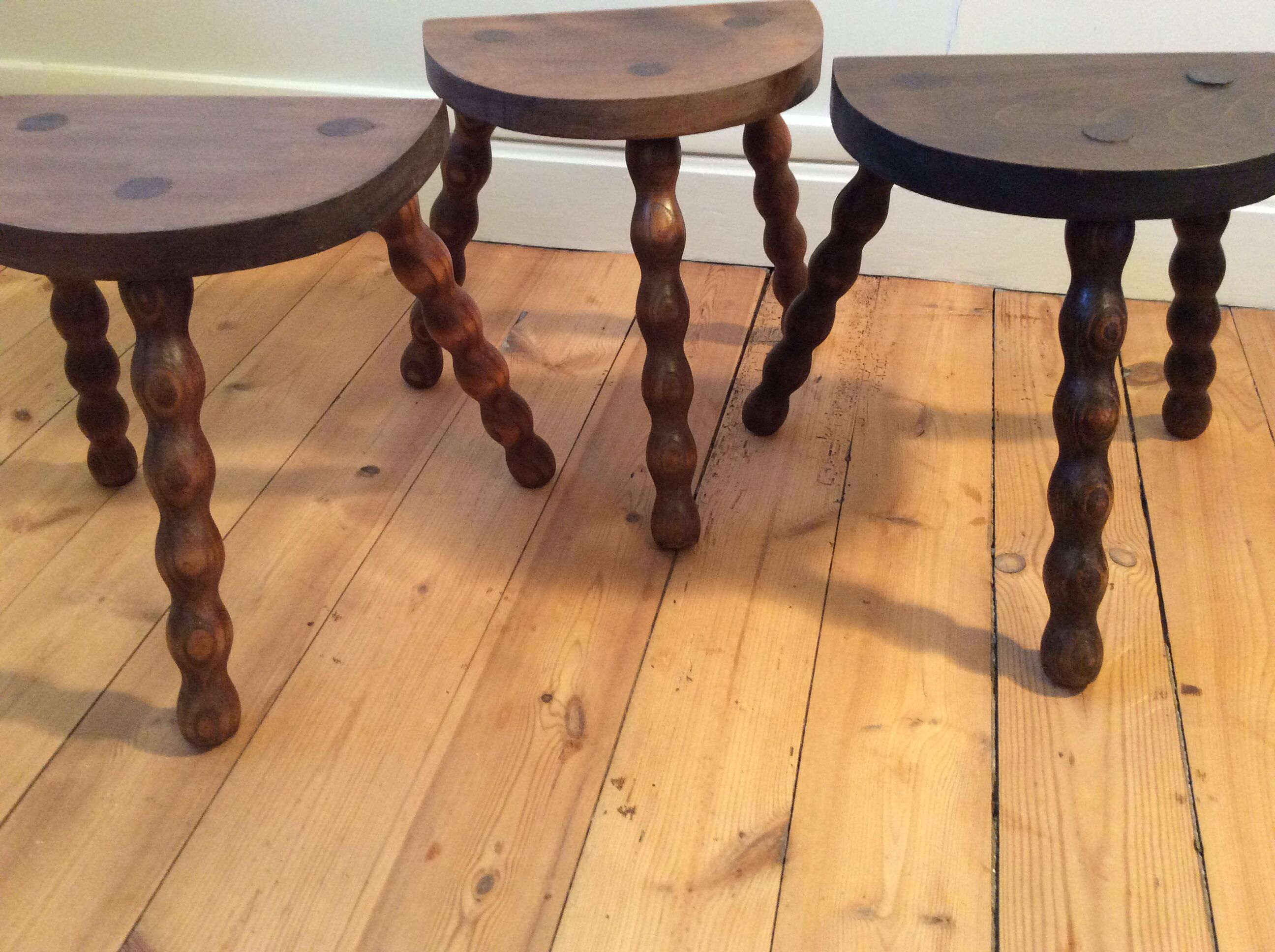 3 tripod stools