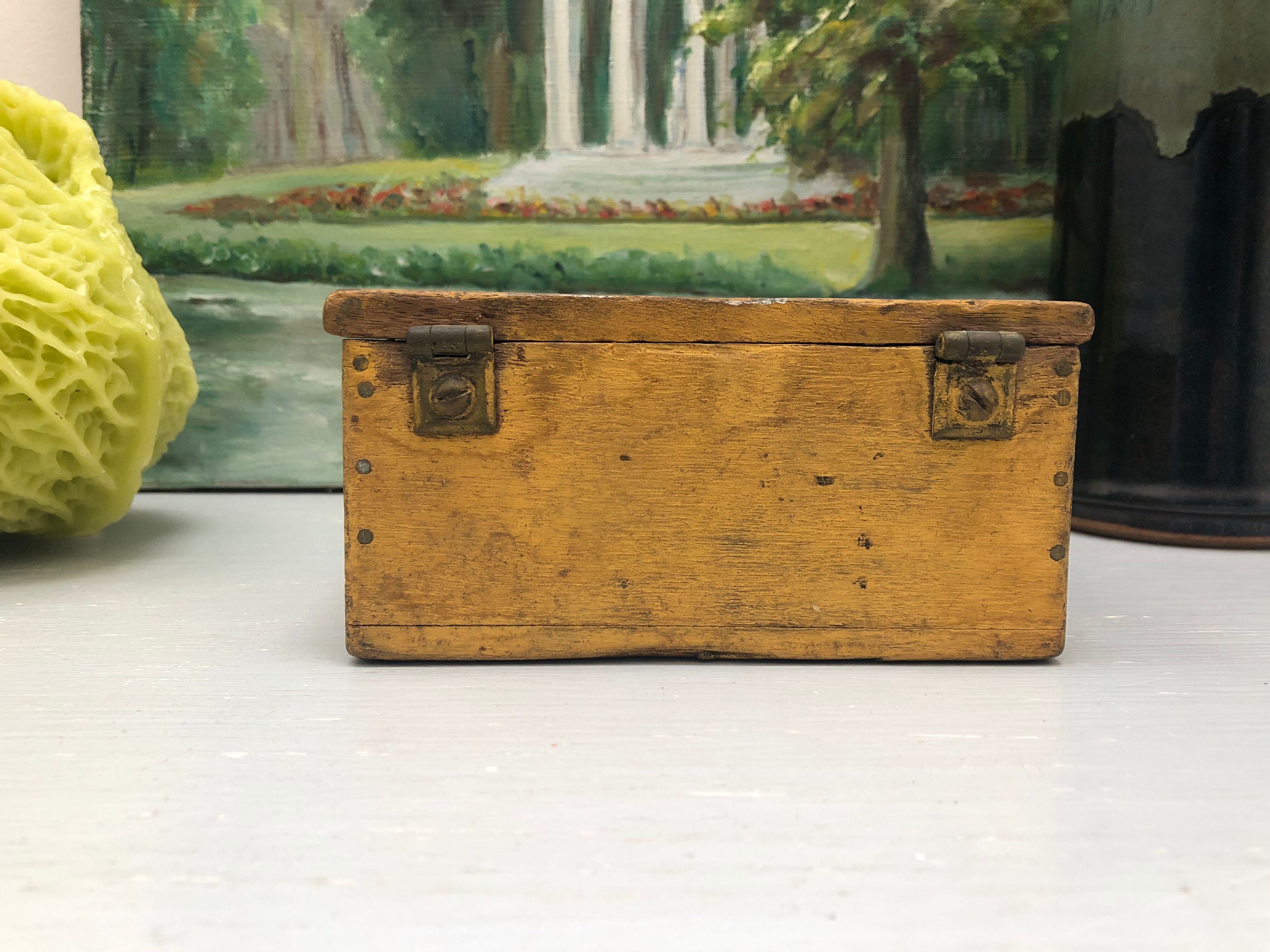 Wooden box