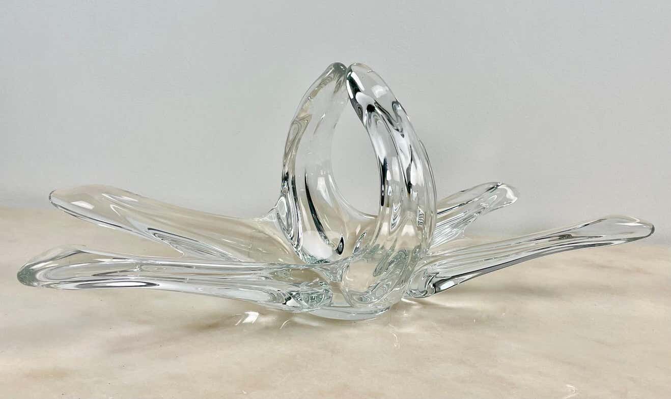 Adorable fruit bowl or centerpiece or flower bowl in translucent crystal - 1960