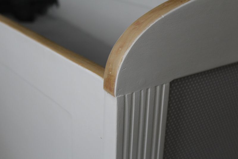 Retro bed of the 1930s