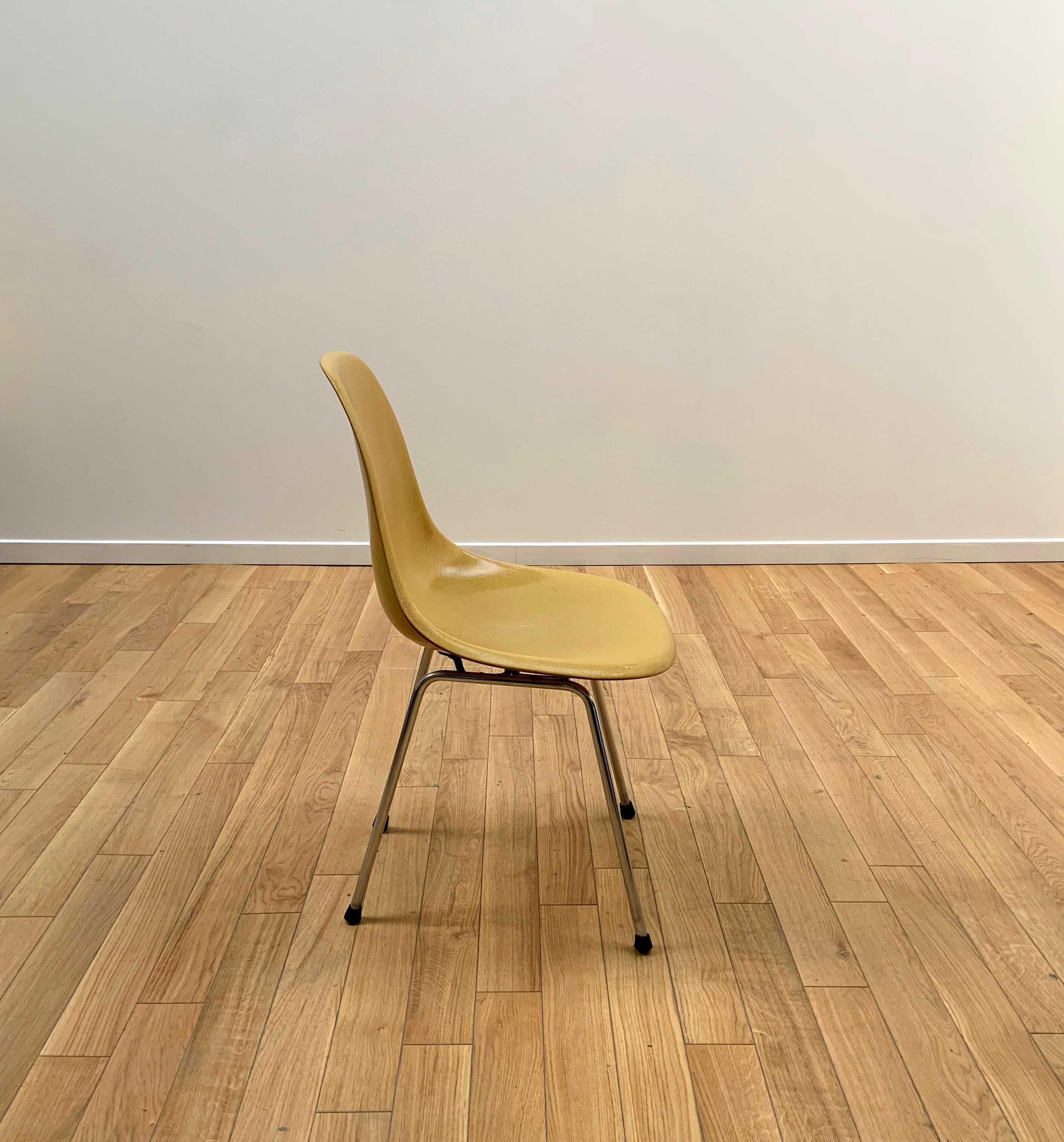 Herman Miller DSX chair, Mobilier International