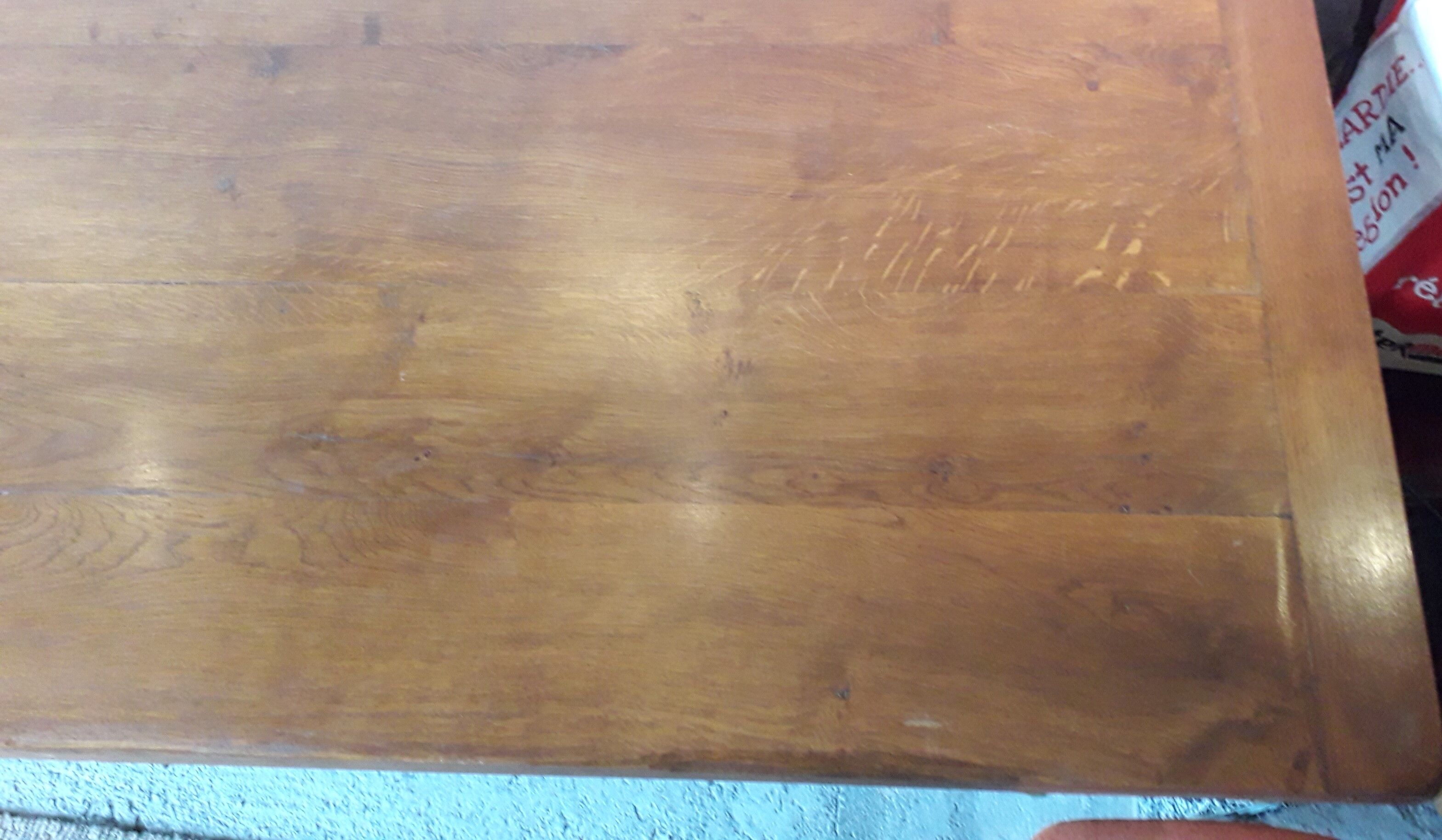 Farm table