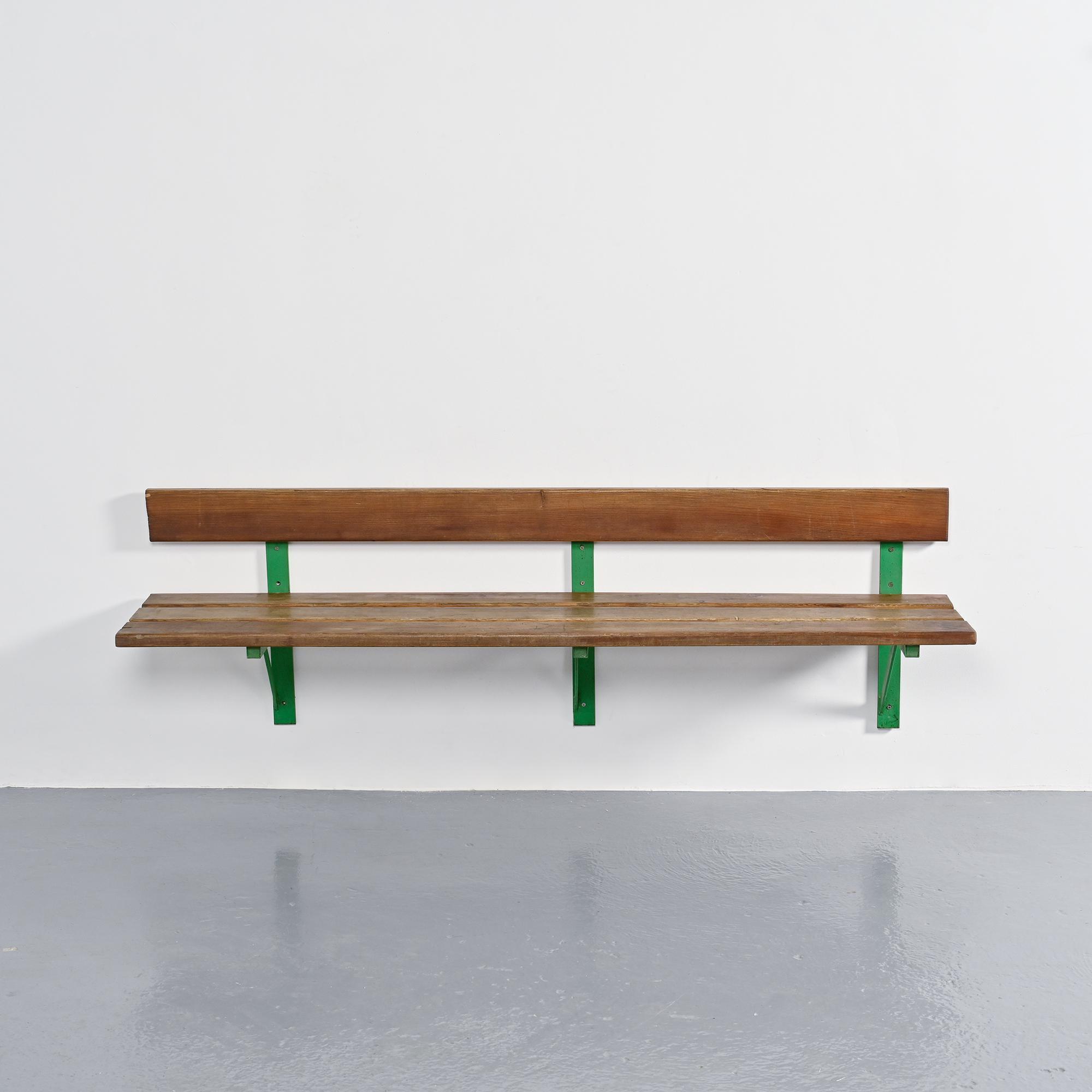 Banc mural de la résidence Le Miravidi, Arc 1800, 1974