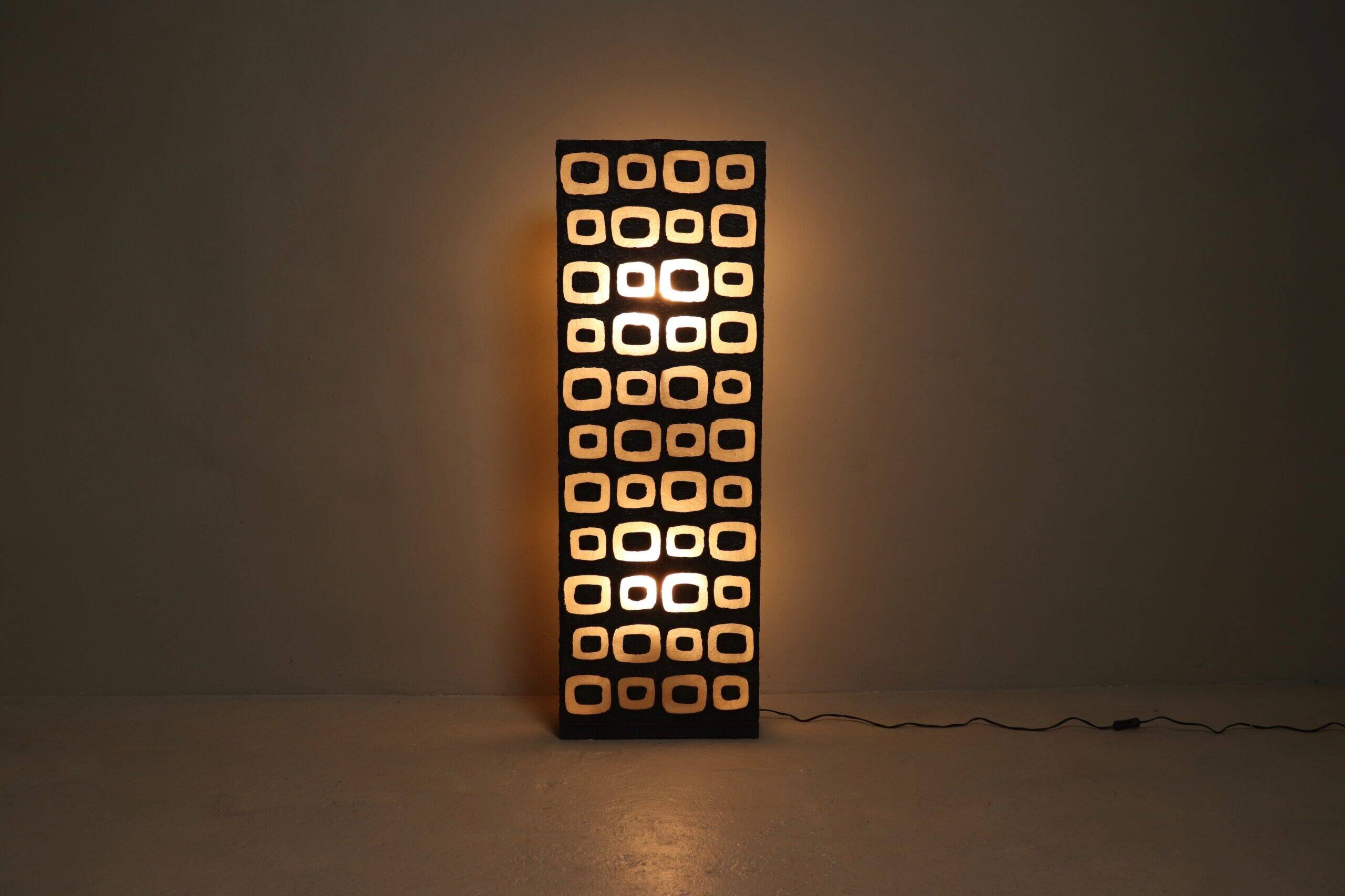 Large Italian brutalist floor lamp 1970s