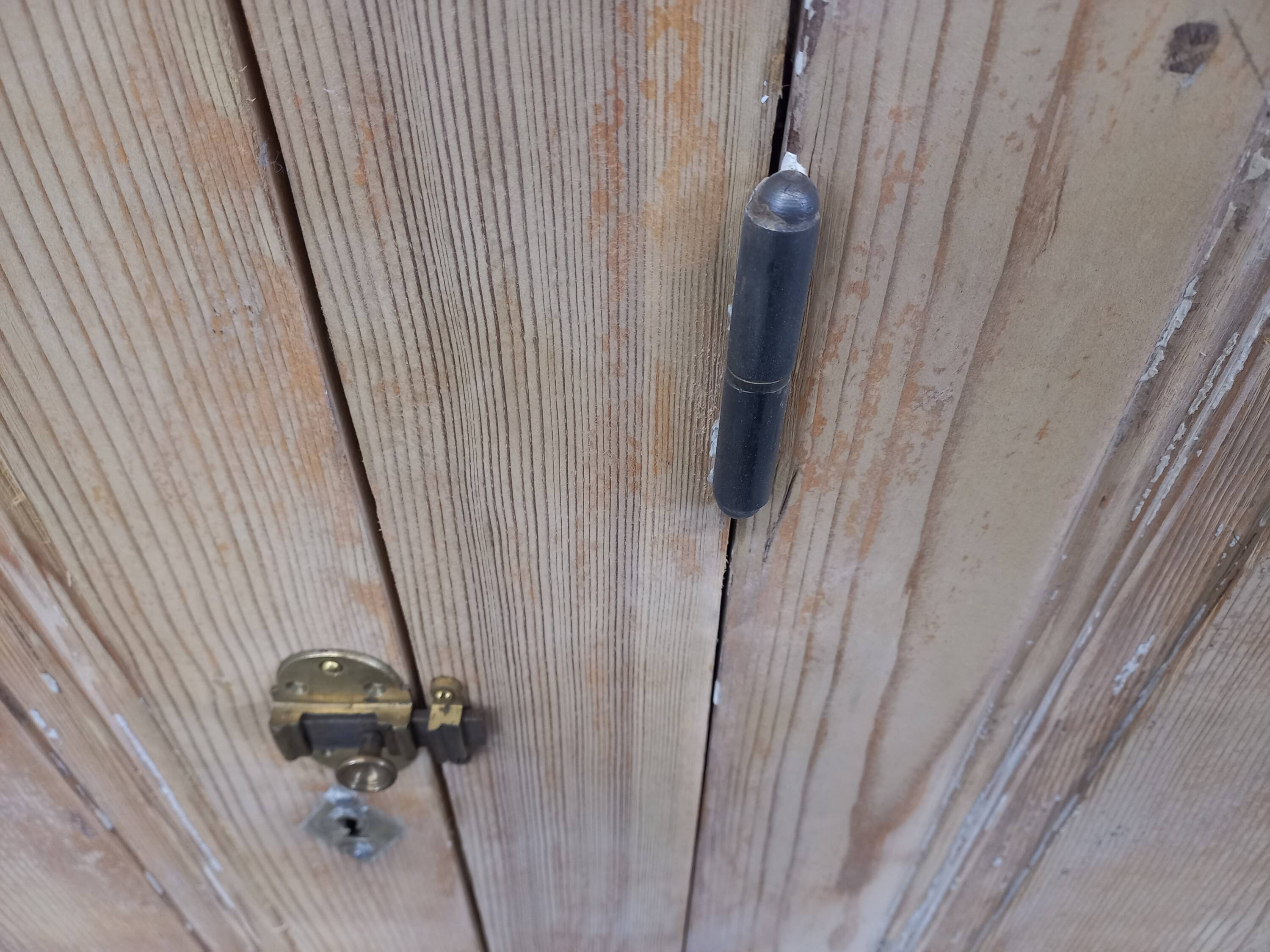 Rustic 3-door sideboard