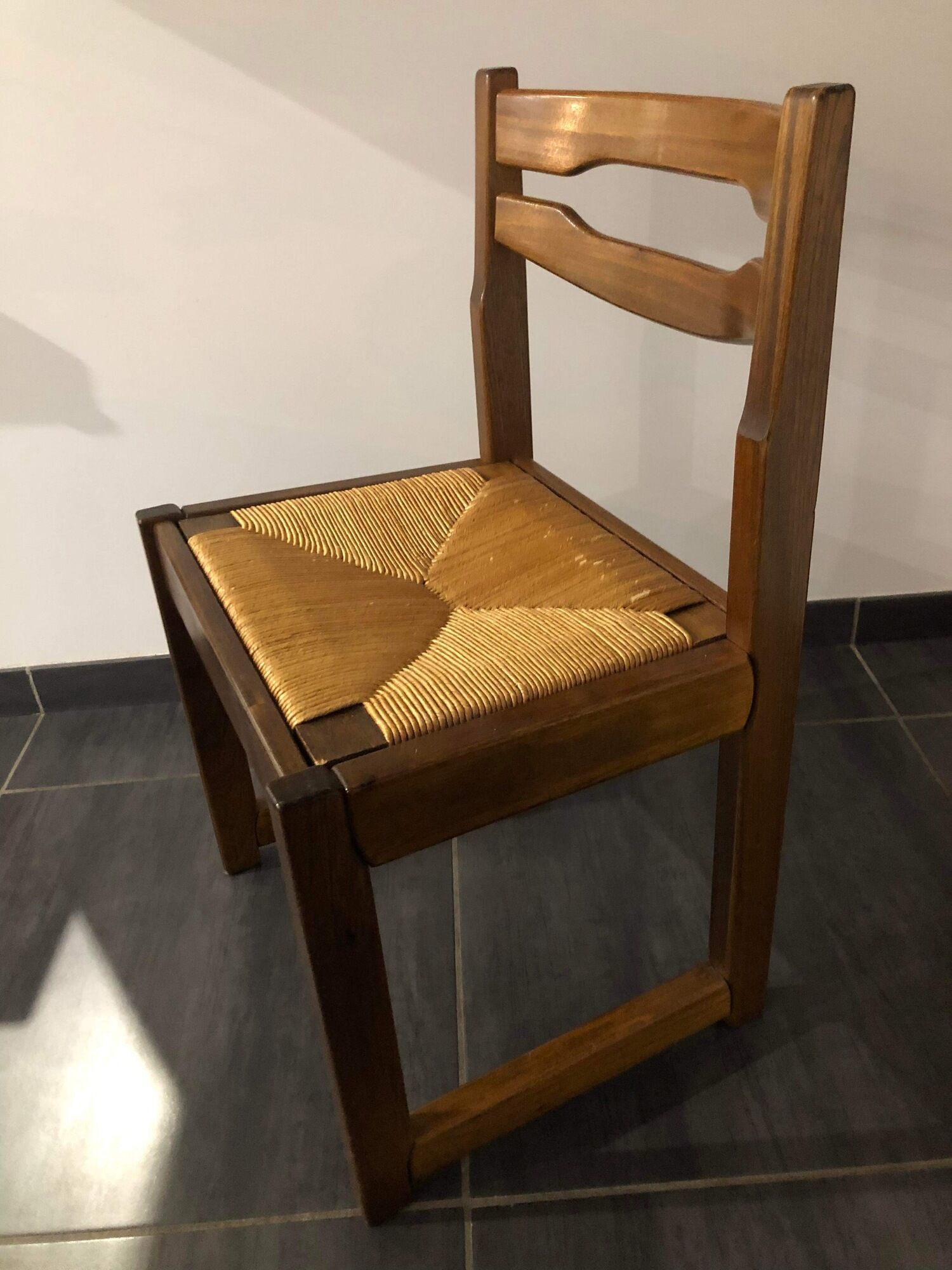 Suite of 6 sled chairs from the house revival 1970s