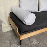 Vintage daybed