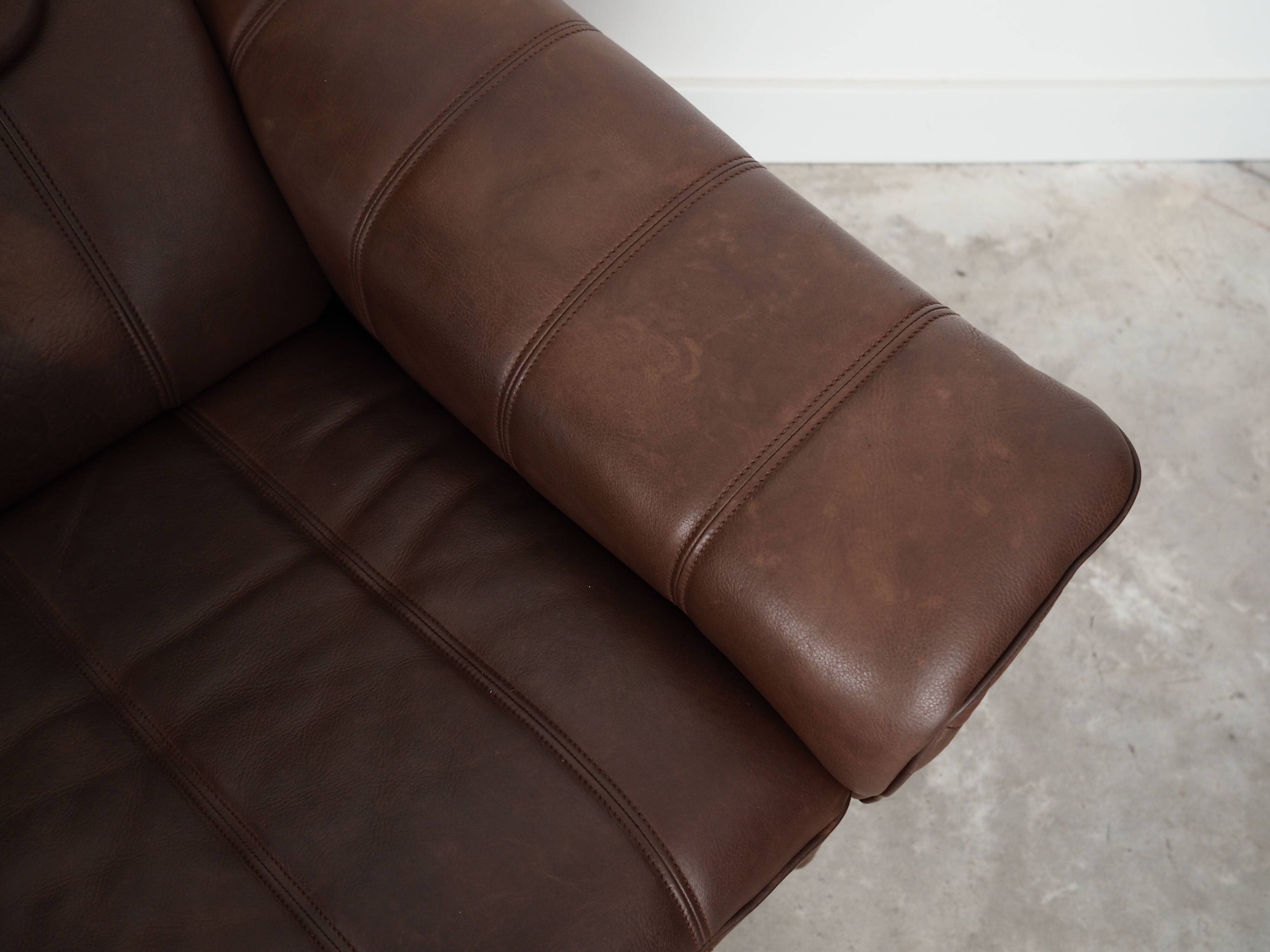 Brown leather sofa, Swiss design, 1970s