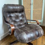 Fauteuil scandinave 1970 en bois laminé courbé et assise en cuir