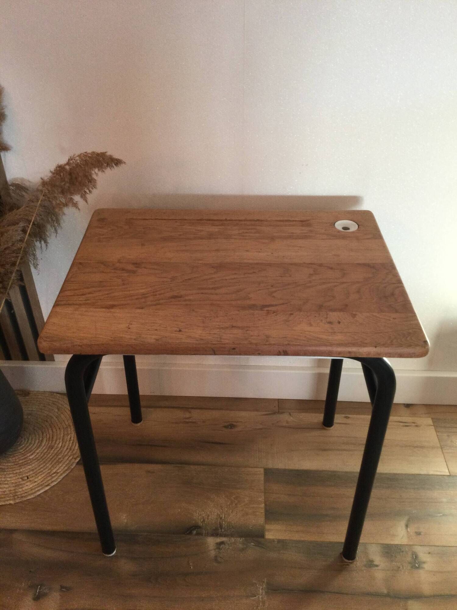 School desk