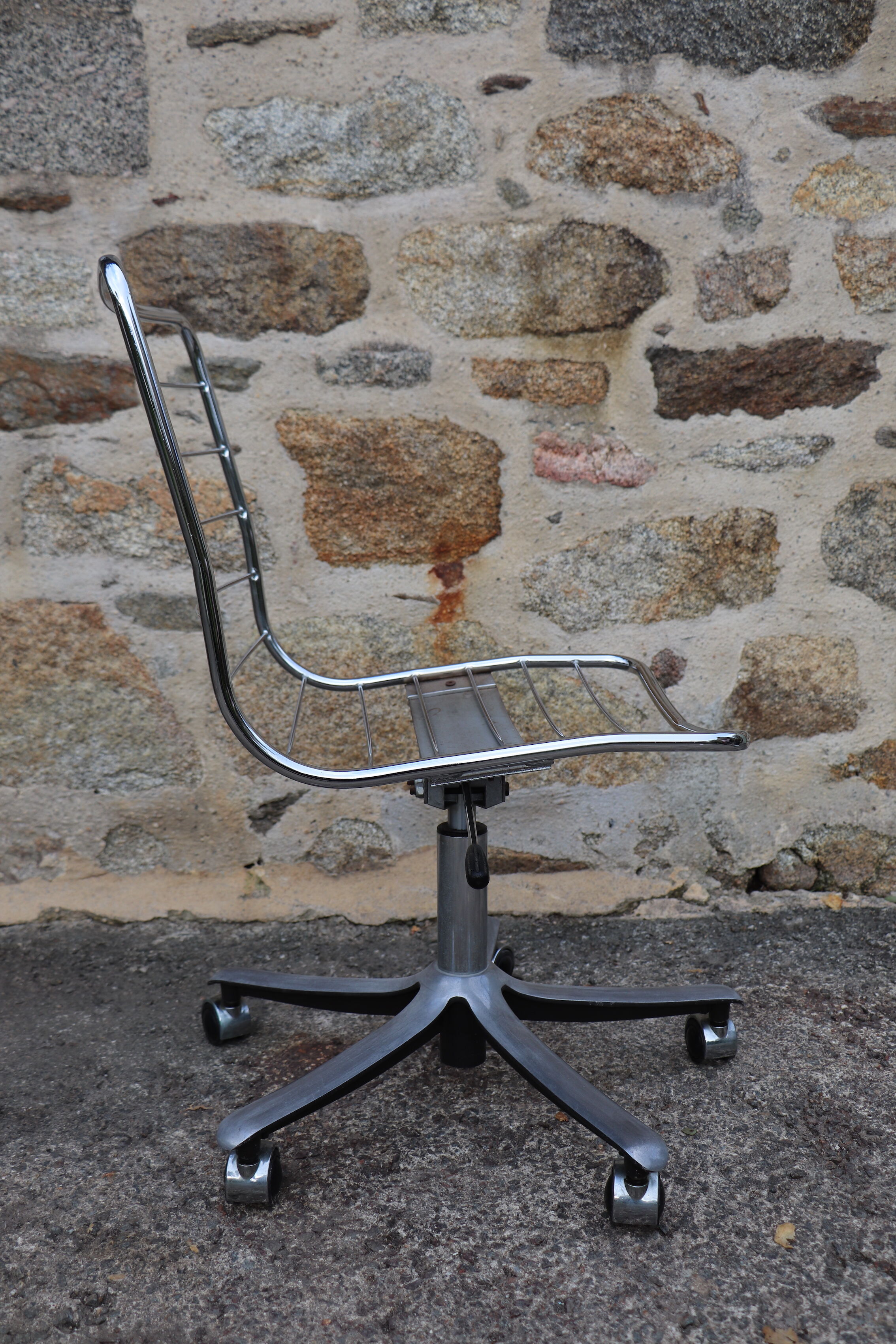 Chaise bureau pivotante chrome