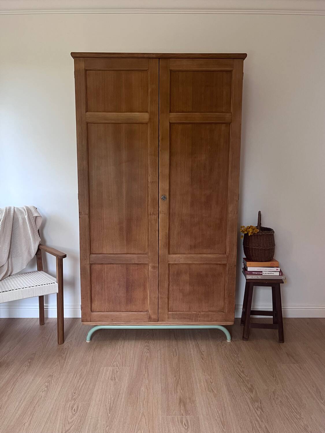 Ancienne armoire d’école – MBC (année 50/60)