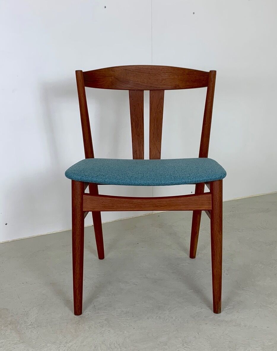 Danish midcentury teak dining chair by Bramin