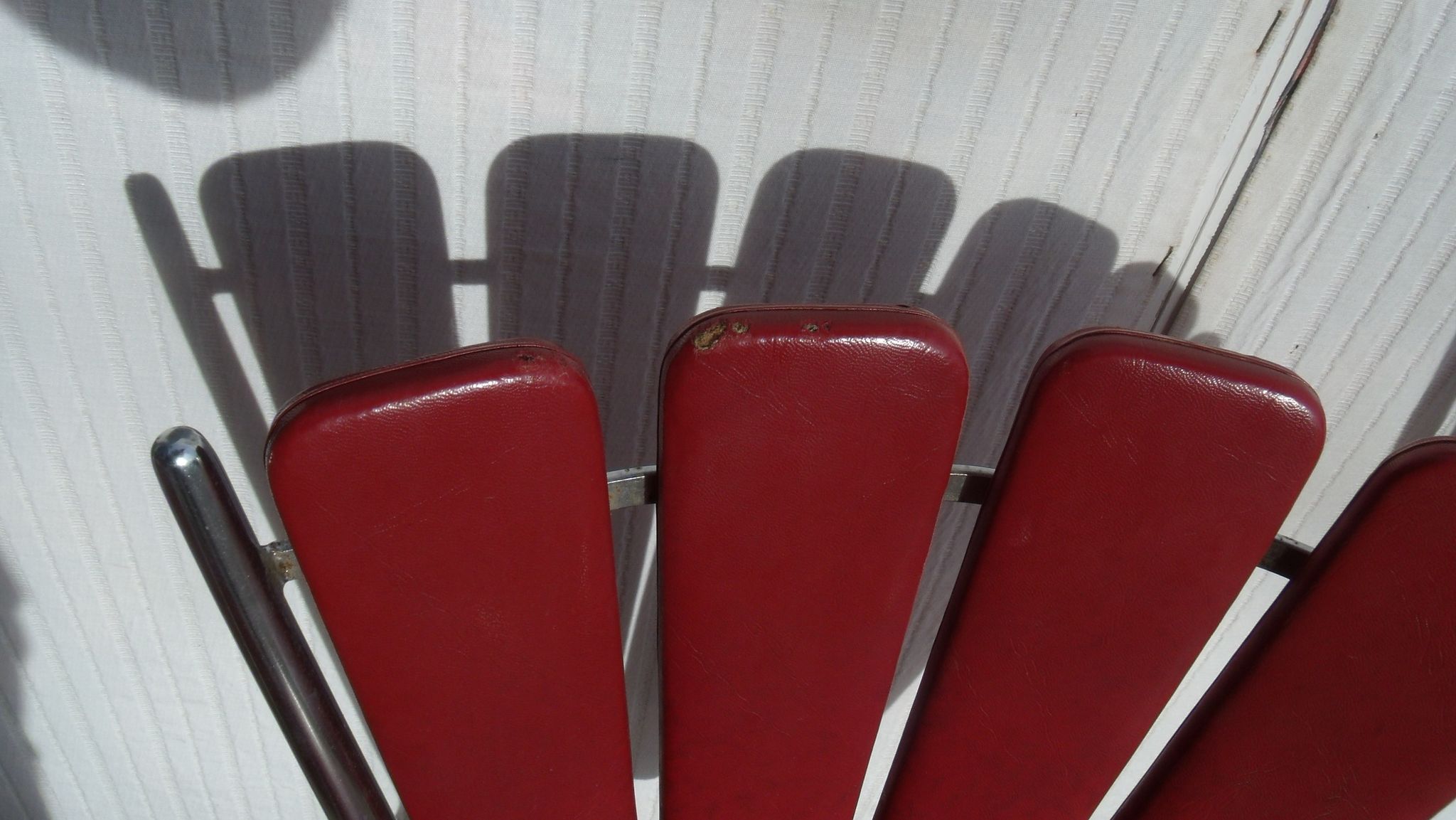 Set of 5 chairs the lag Soudexvinyl 1970 in leatherette Burgundy