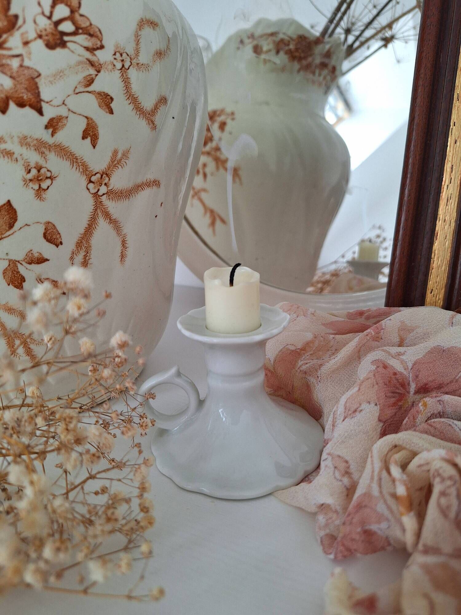 Bedroom candle holder in Tuileries Porcelain
