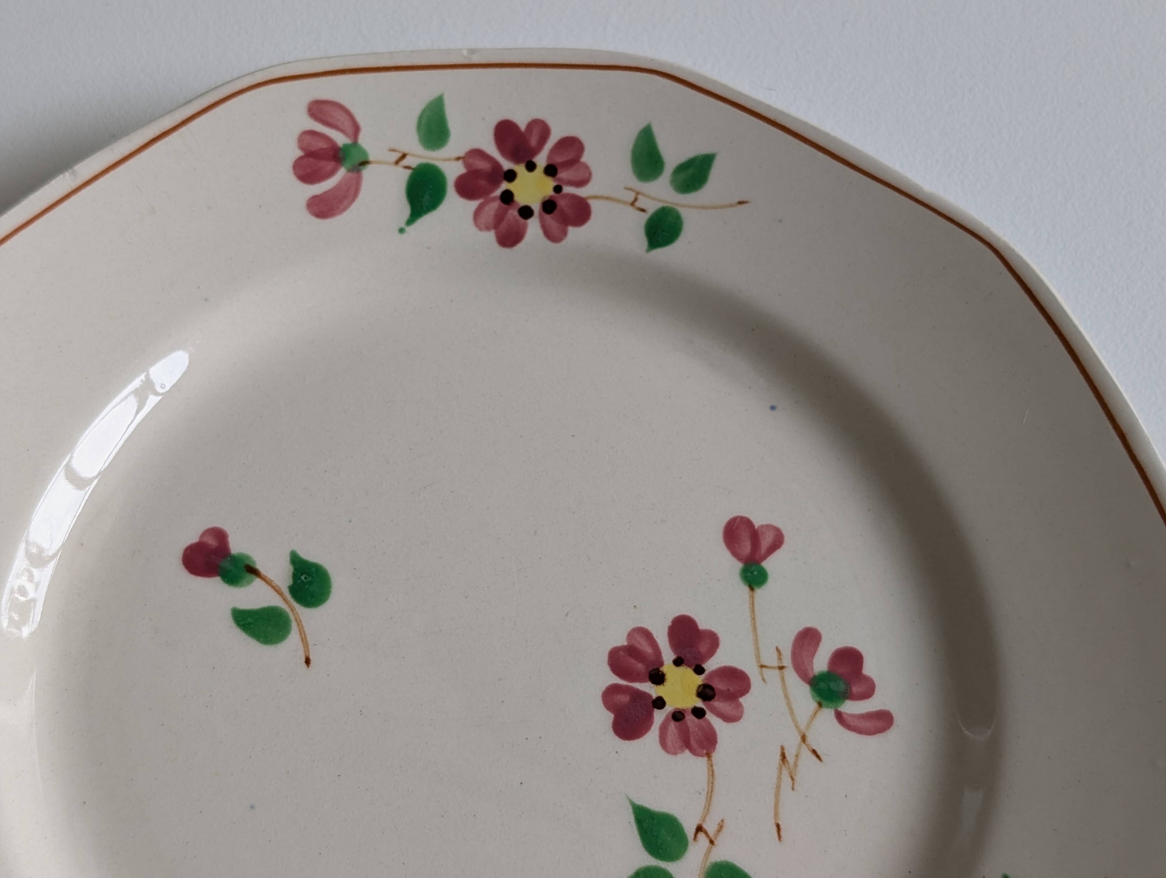 Moulin des Loups plates model "Janine"