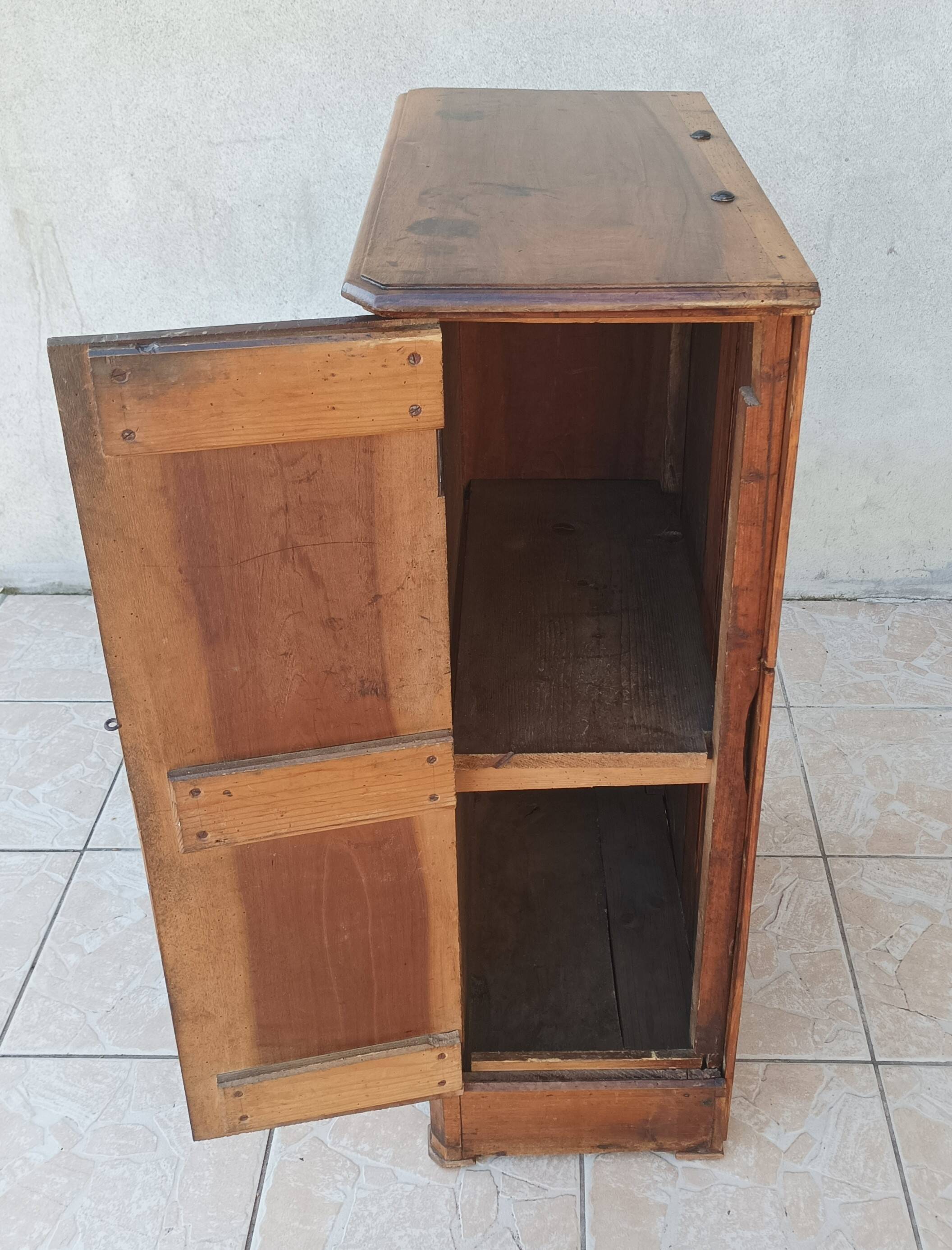 Inlaid walnut entryway sideboard