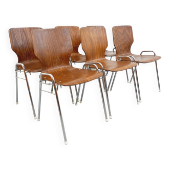 Suite de 6 chaises empilables Baumann en bois et métal, années 70