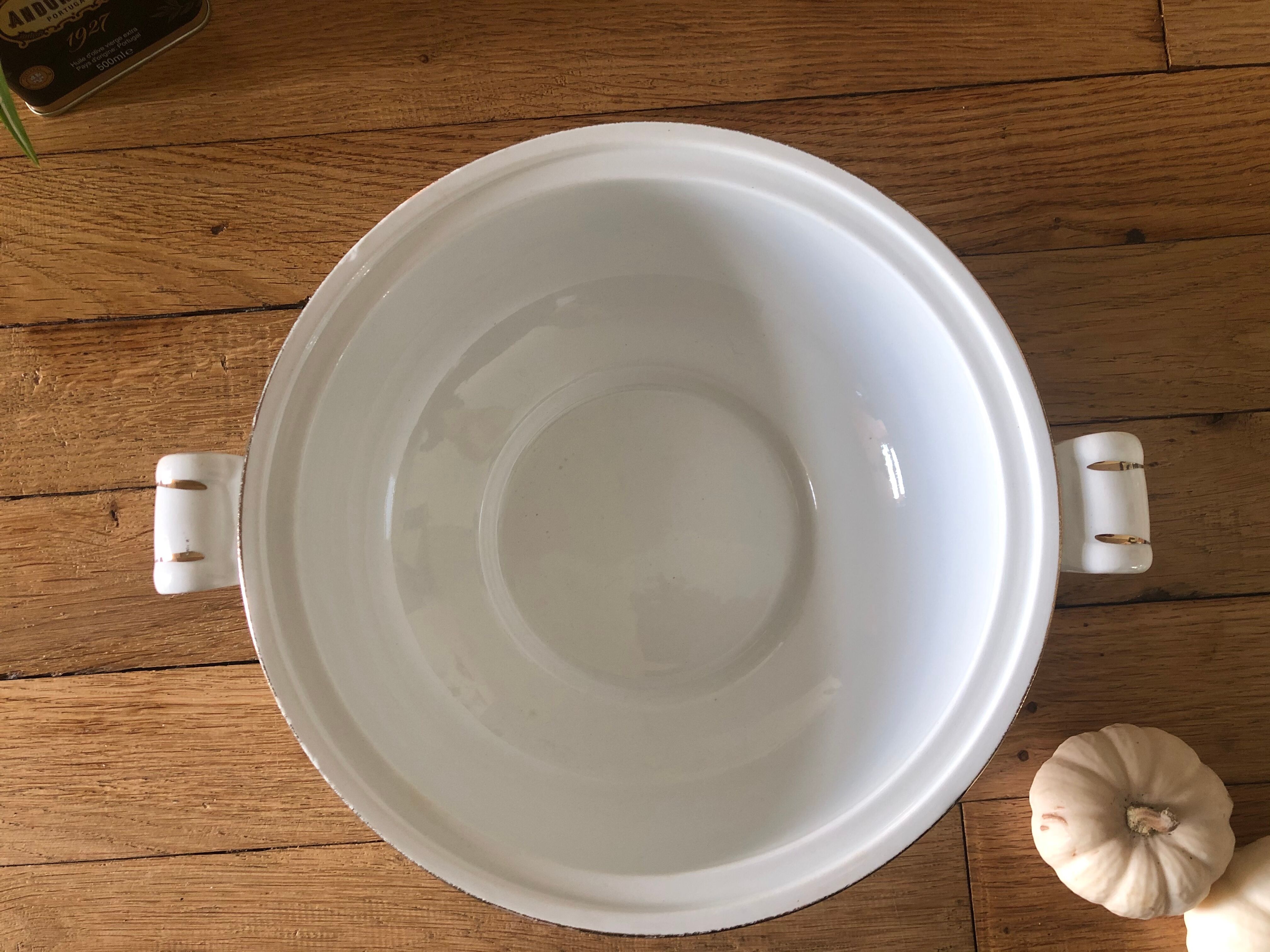 Ancient Soupière L'Amandinoise