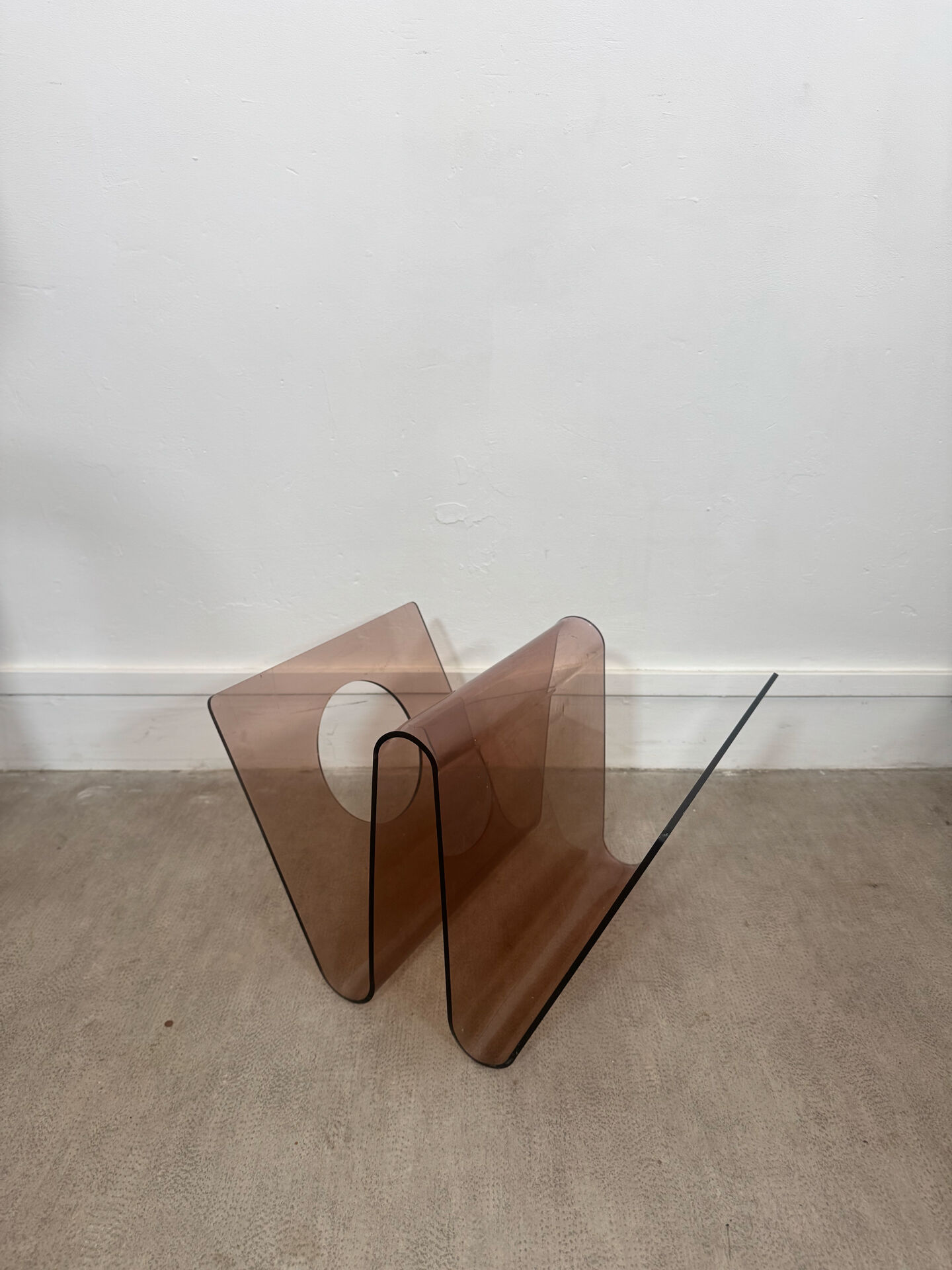 Smoked Plexiglas magazine rack Michel Dumas
