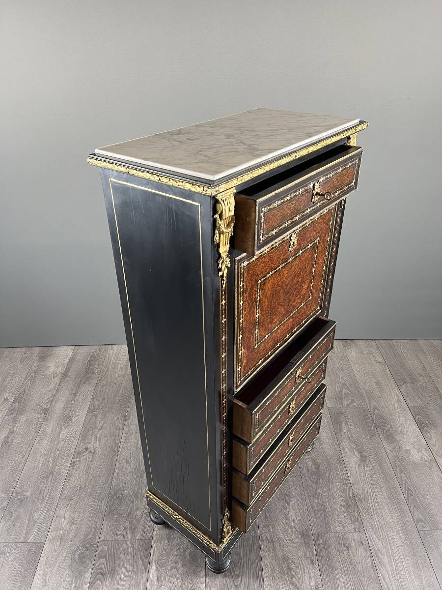 Secretary from the time of Napoleon III in marquetry and gilded bronzes, 19th century.