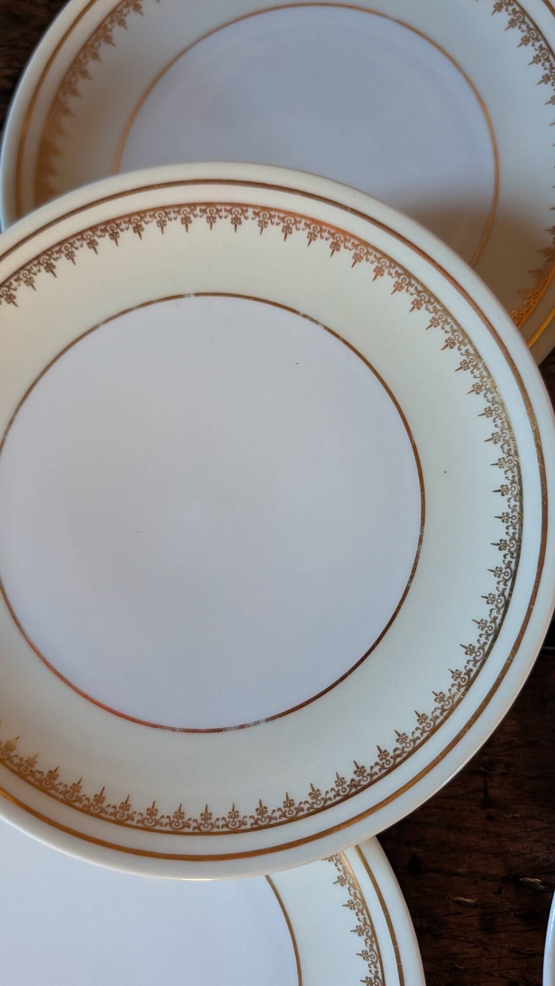 6 dessert plates A. Lanternier Limoges – gold decoration, 1950s