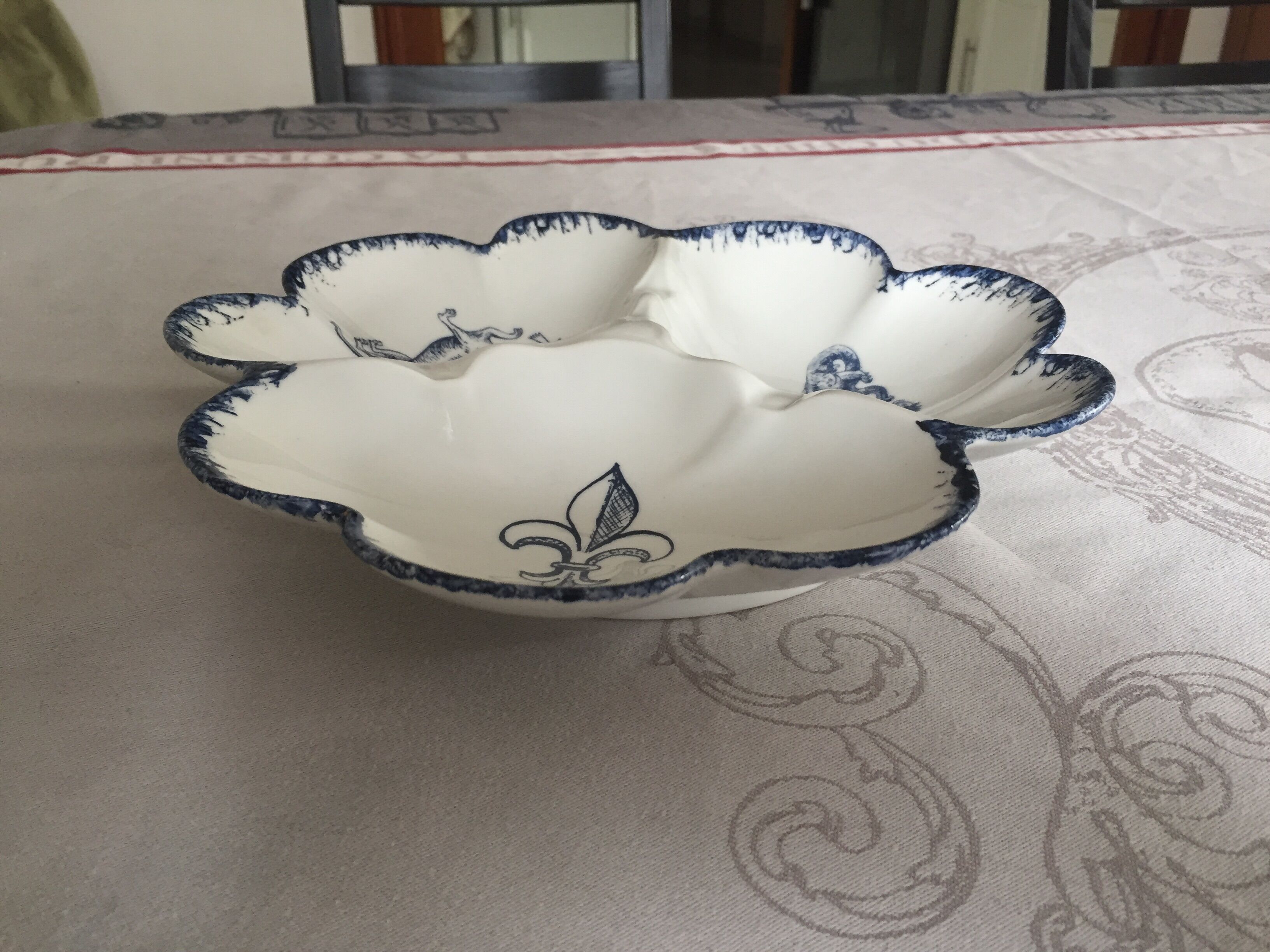 Beggar dish for aperitif brand Pillivuyt Toupet decorator