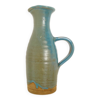 Sandstone pitcher