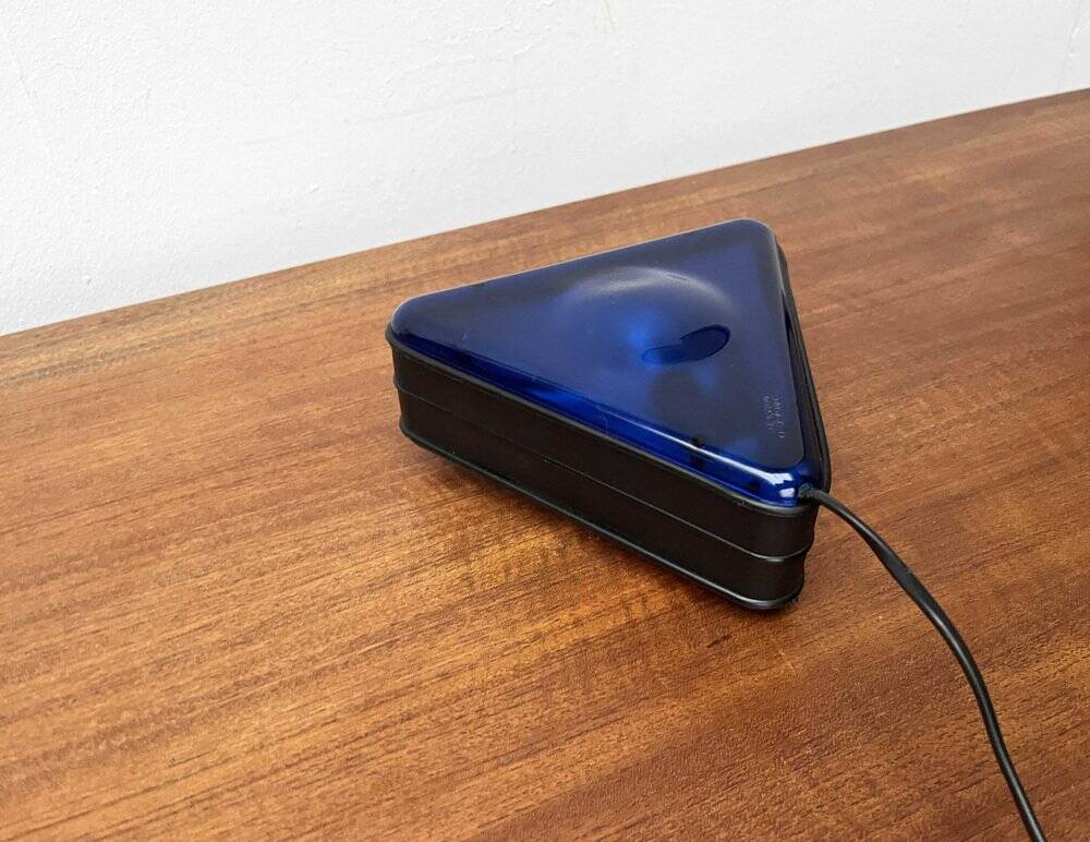 Postmodern triangular table lamp by Daniels Design for Ottika, 1980s.