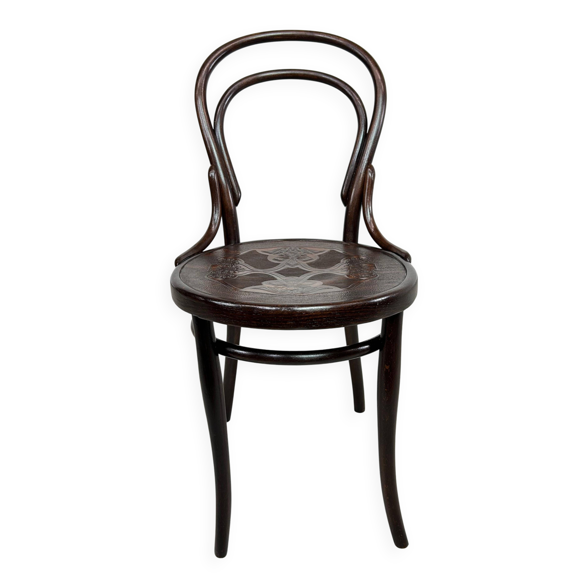 Bentwood dining chair No. 14 by Thonet