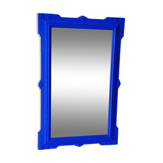 Mirror with blue molding