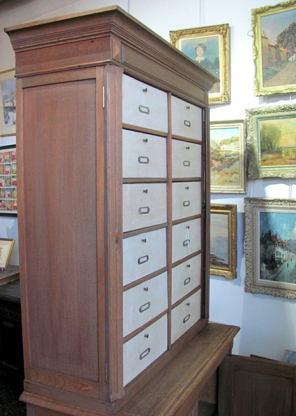 Furniture of notary cardboard maker