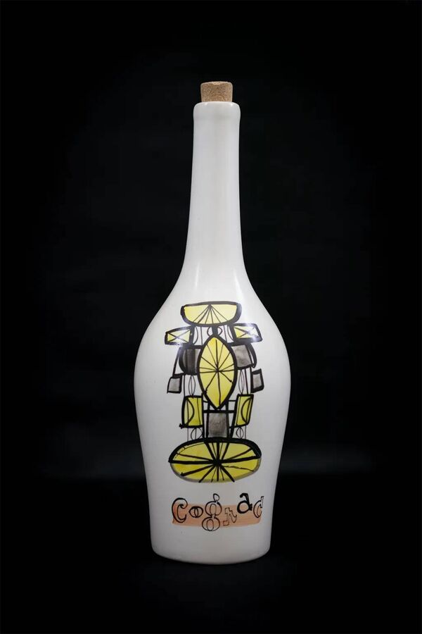 Bouteille à liqueur ''cognac'' faïence émaillée de Roger Capron Vallauris
