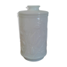 Covered pot in white opaline. Vintage