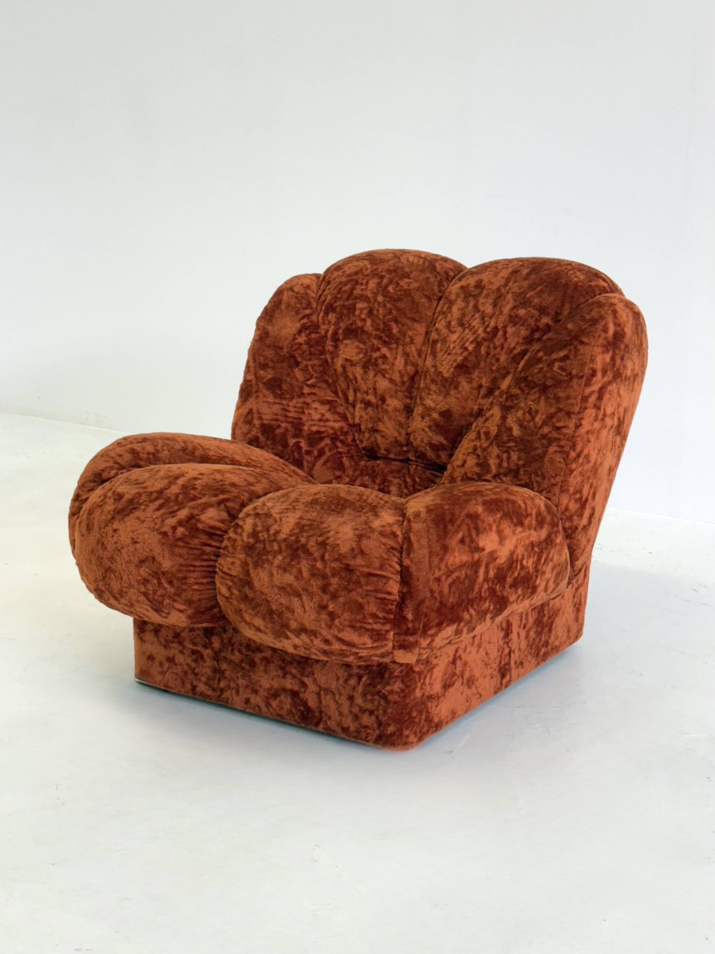Vintage Italian Space Age armchairs in orange velvet