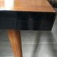 Table scandinave