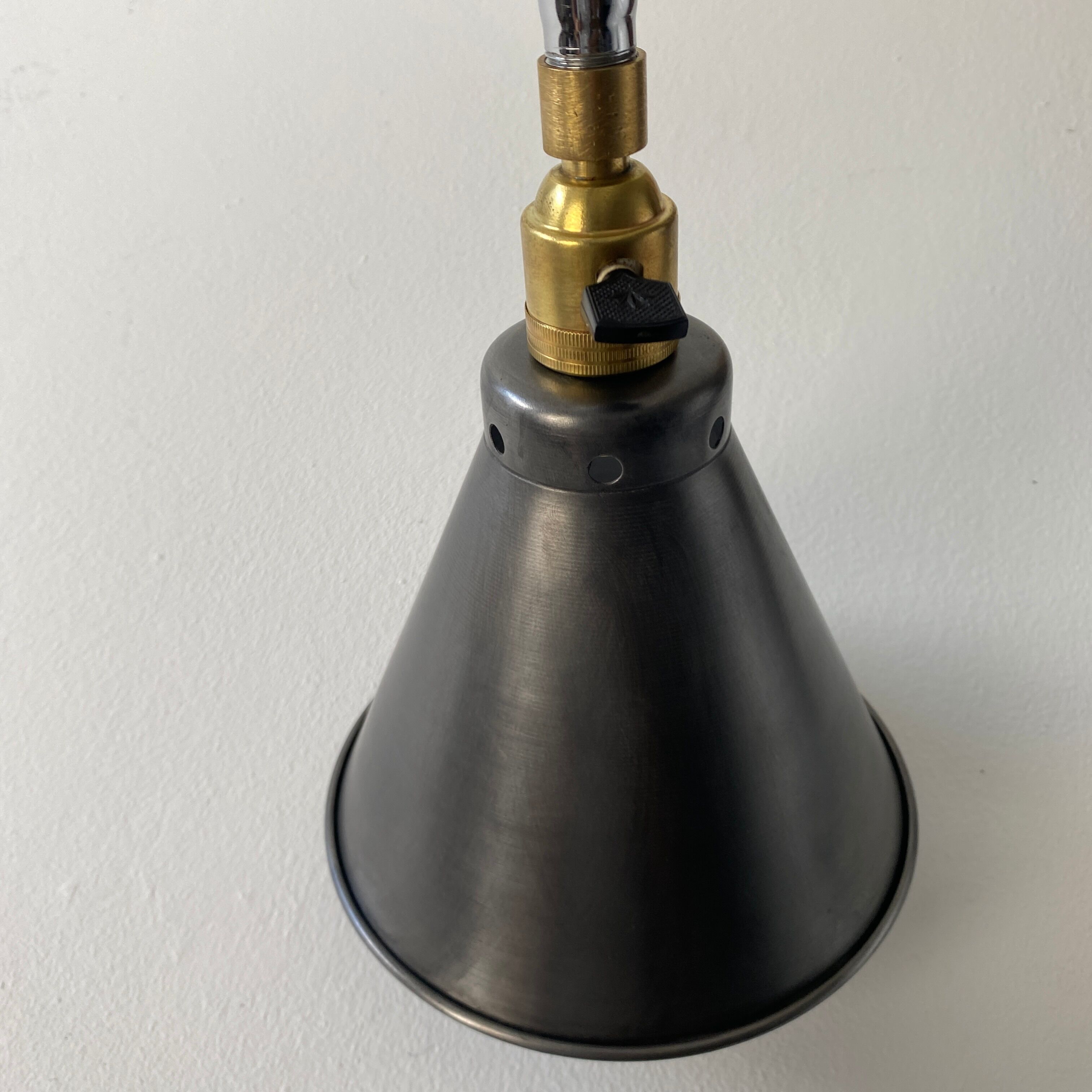 Old industrial wall lamp Ki e klair