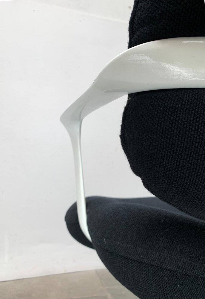 Set of chairs model Space Age 2038 by Bruce Hannah & Andrew Morrison for Knoll International, 1970s.