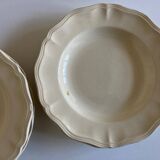 Set of 4 ivory Sarreguemines plates with gadroons