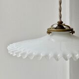 Opaline suspension