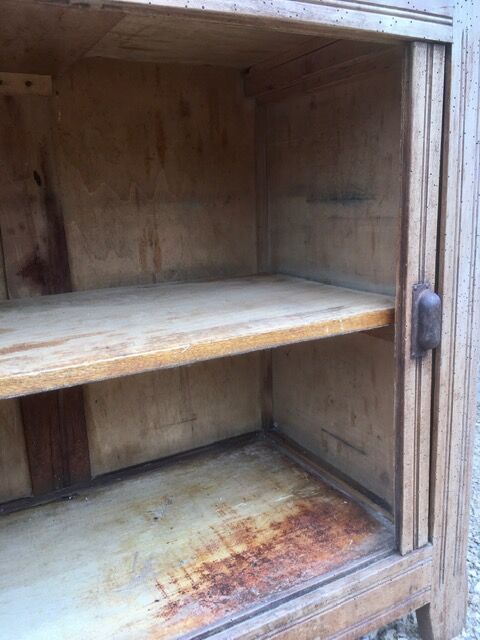 Old parisian buffet sliding doors