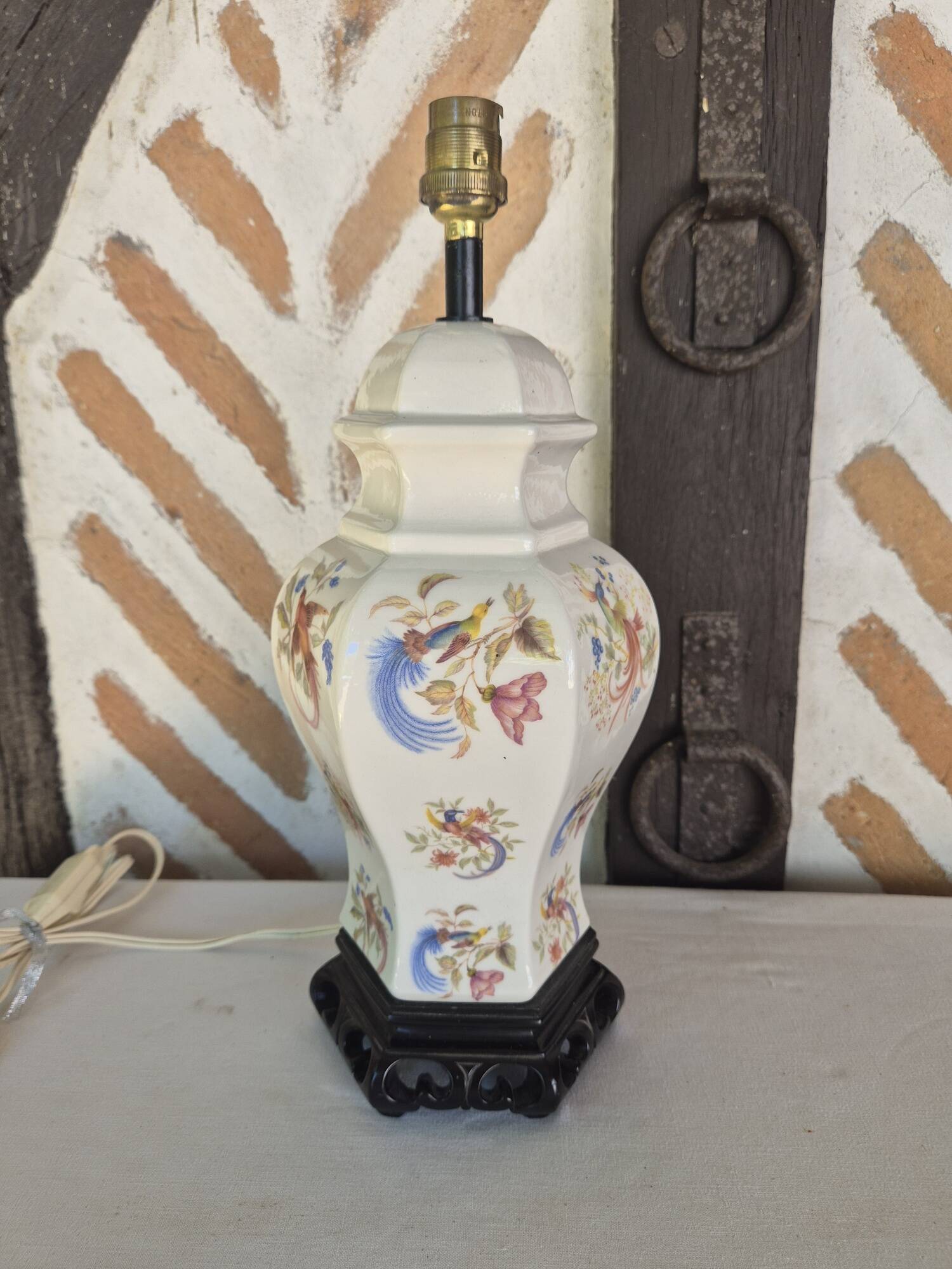 Asian lamp base 1980