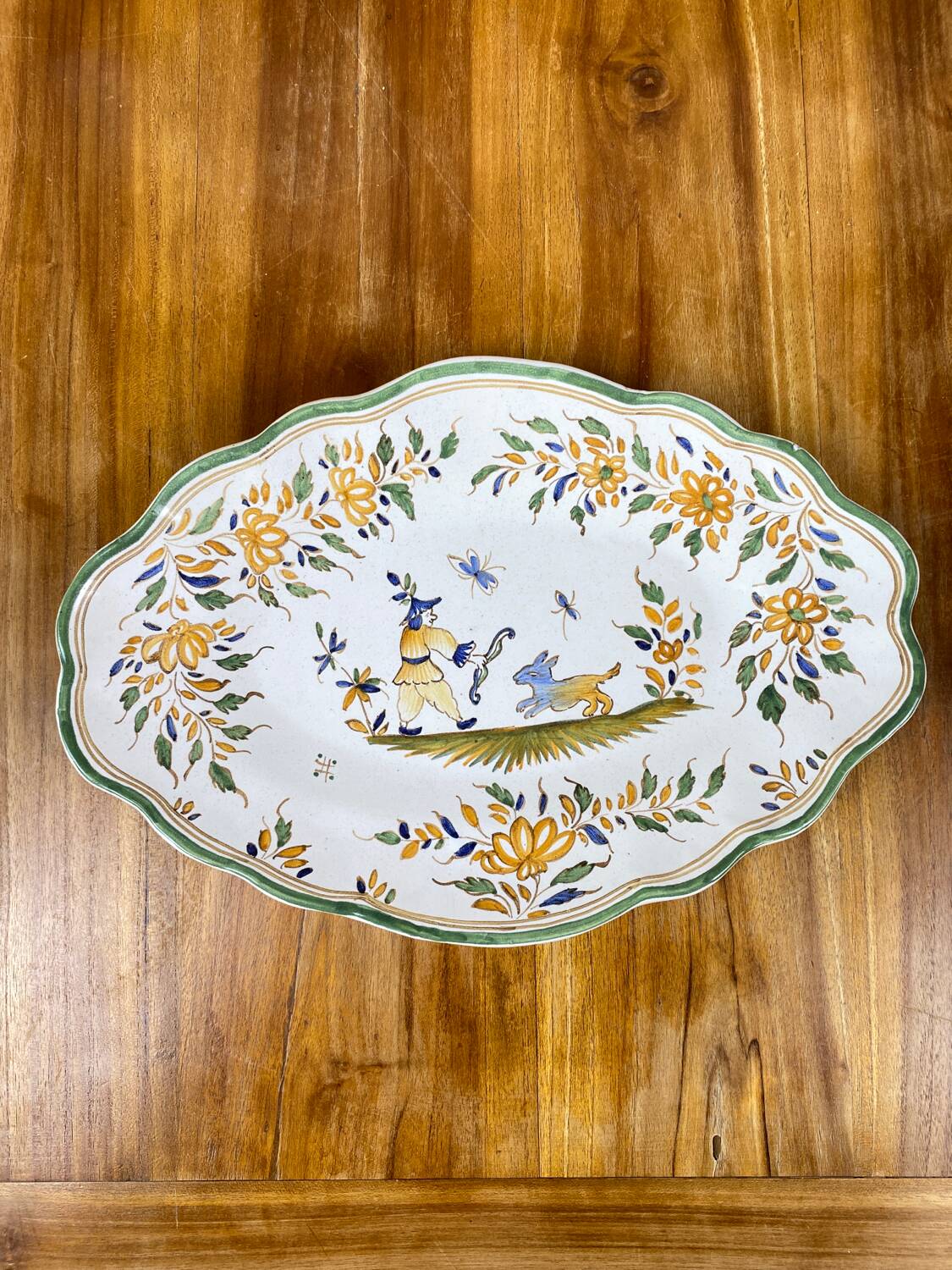 Green and white art deco dish